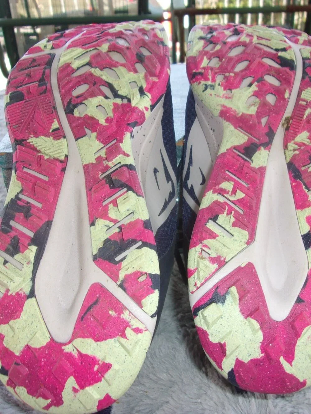 S-243 WOMENS NIKE JUNIPER TRAIL 2 GOR-TEX SNEAKERS